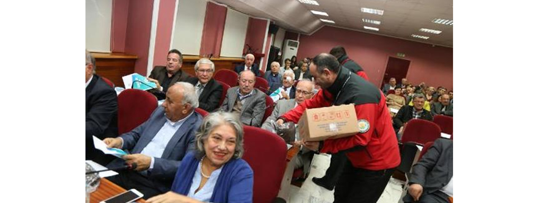 Belediye Meclis Üyelerine Solucan Gübresi Dağıtıldı | Rivasol Belediye Meclis Üyelerine Solucan Gübresi Dağıtıldı | Rivasol